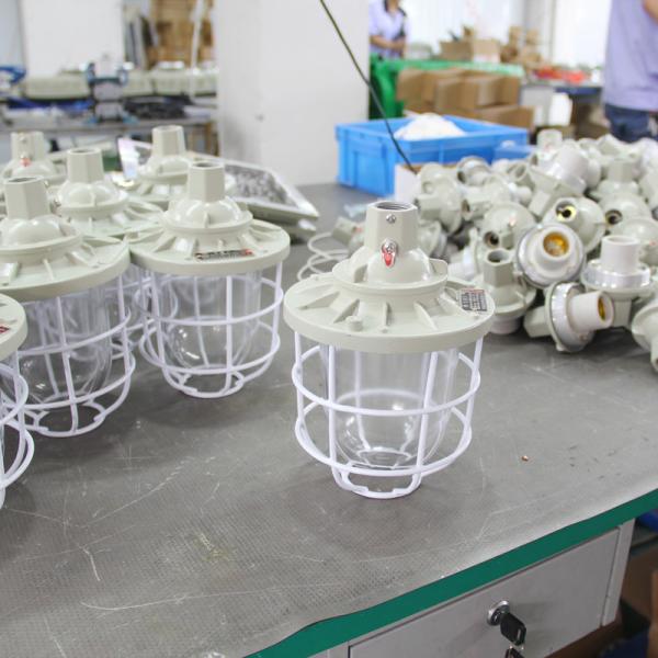Buy cheap E27 Hazardous Location Hid Fixture 5000K Color Temperature Lighting Performance from wholesalers