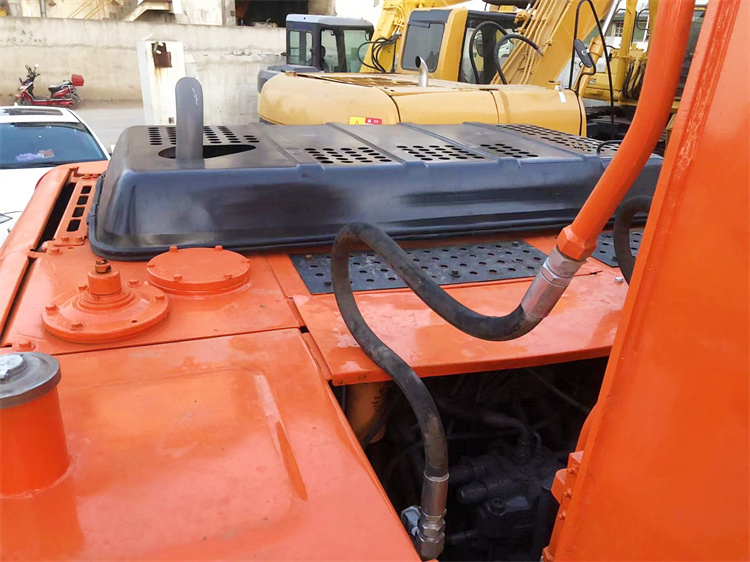 Hitachi ZX200-3G Used Crawler Excavator 20 Ton Imported Original Earthmoving Machinery