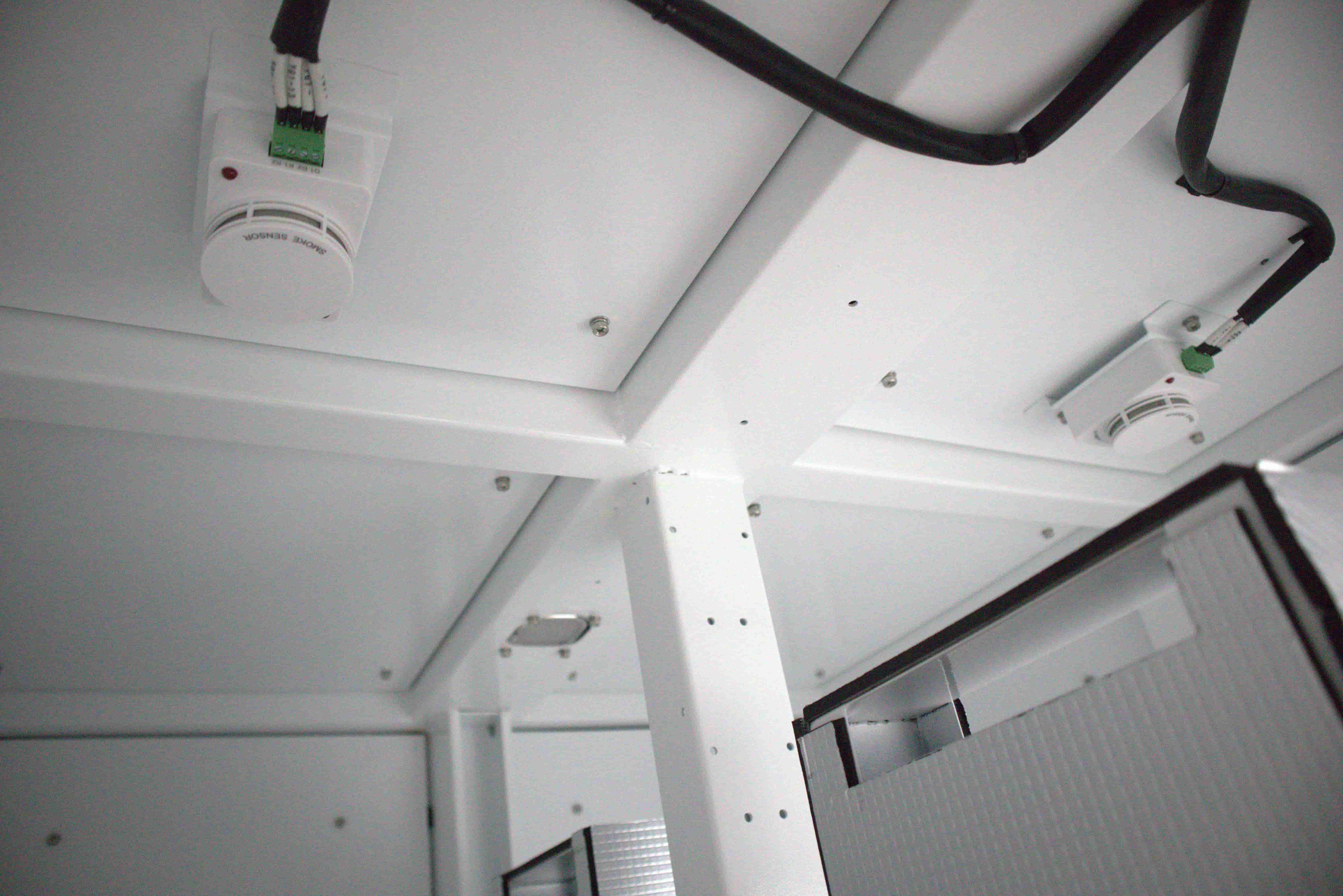 Containerized Commercial Energy Storage System 200V - 850V With Smart Air Cooling