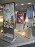 1920x1080DPI 55in Floor Standing Digital Signage 500cd/m2