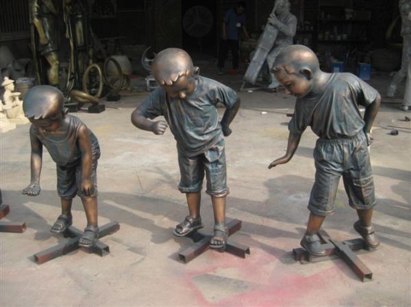 Buy cheap garden bronze children playing statue from wholesalers