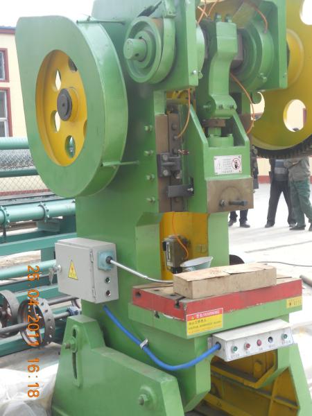 Buy cheap 380V 3KW Razor Barbed Wire Machine 1100mm×1000mm×2000mm from wholesalers