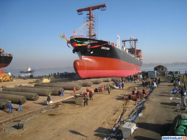 Quality Customizable marine water up and down airbags to assist the ship's water up and down for sale