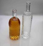 Embossed Logo Sculpture Luxury Spirits Bottle 850g 750ml Wine Glass Bottle