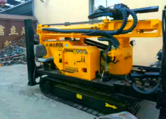Water Well Crawler Type Small Horizontal Drilling Machine