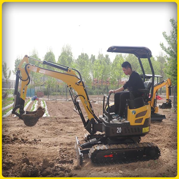 Buy cheap Hydraulic Small Digger Excavator , SDJG Extra Mini Excavator Machine from wholesalers