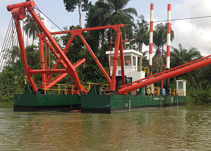 Mini 6 Inch Hydraulic Cutter Suction Dredger For River Sand Mining
