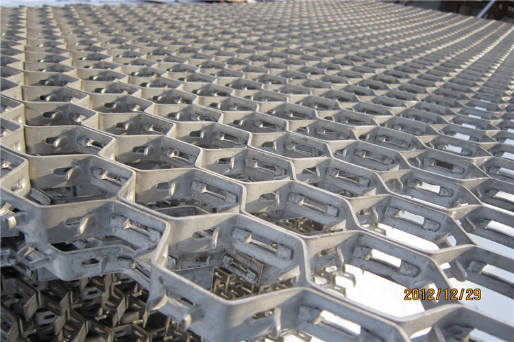 304/316 Stainless Steel Hex Steel For Refractory Lining With 50X50mm Mesh