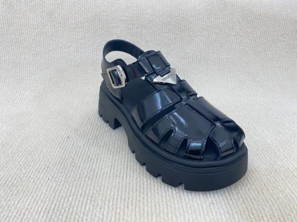 Buy cheap TPR Womens Silver Platform Sandals With Thick Soled And Cover Head from wholesalers
