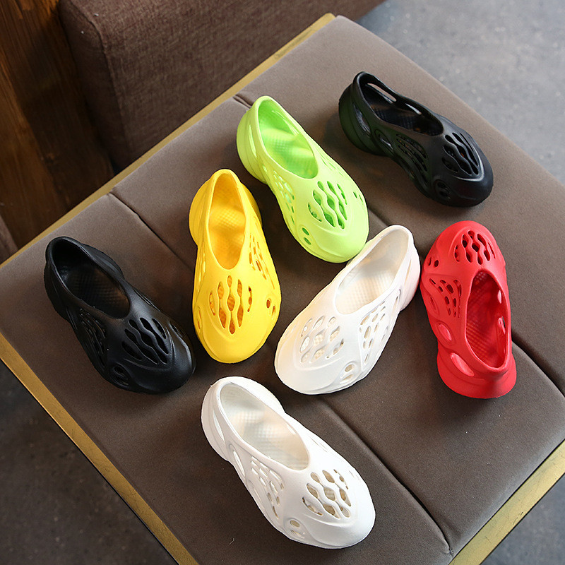 Thickness 1.5cm Unisex Kids Yeezy Clog Shoe With EVA Shoe