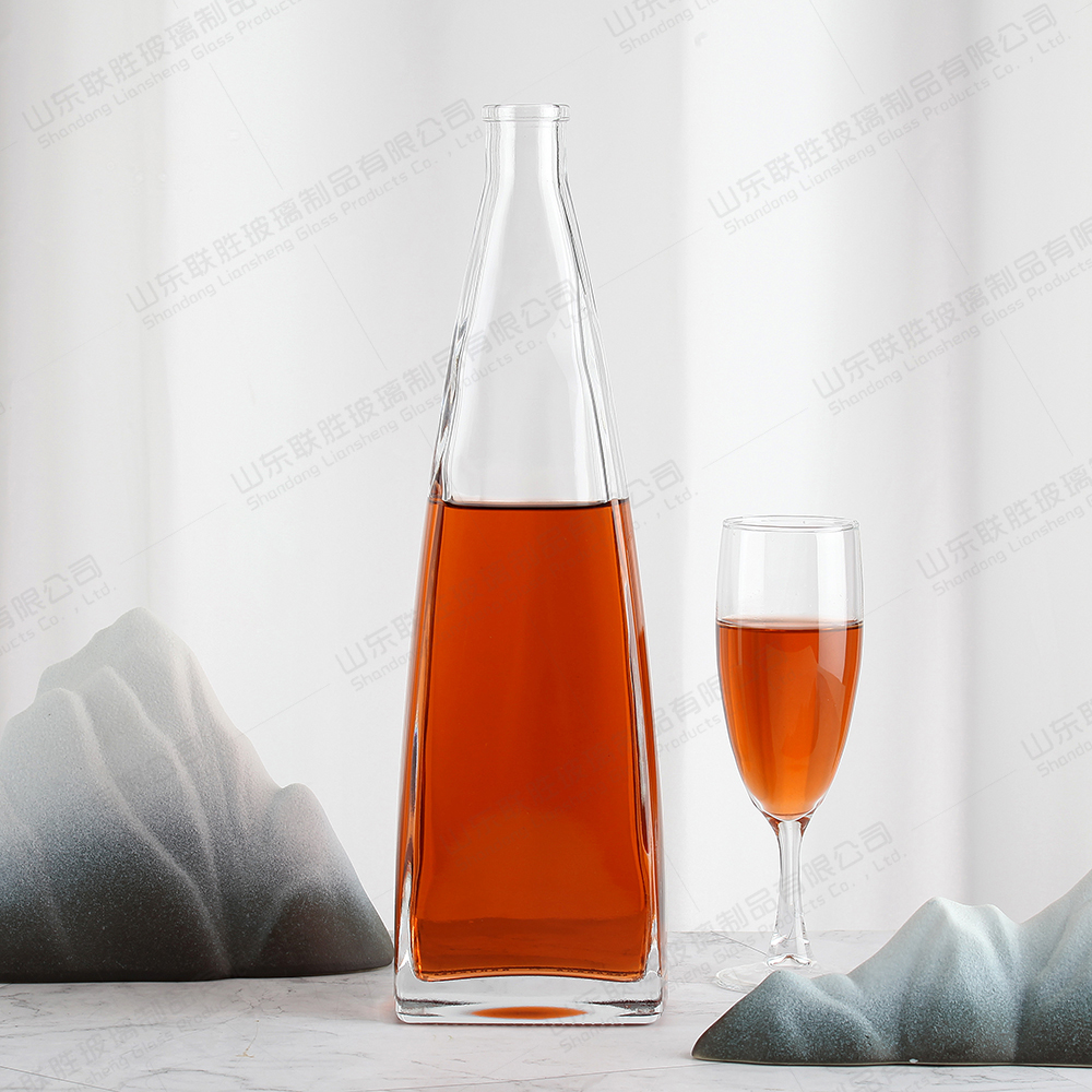Glass Whiskey Decanter 100ml 200ml 375ml 500ml 750ml Flint Handmade Transparent Frosted