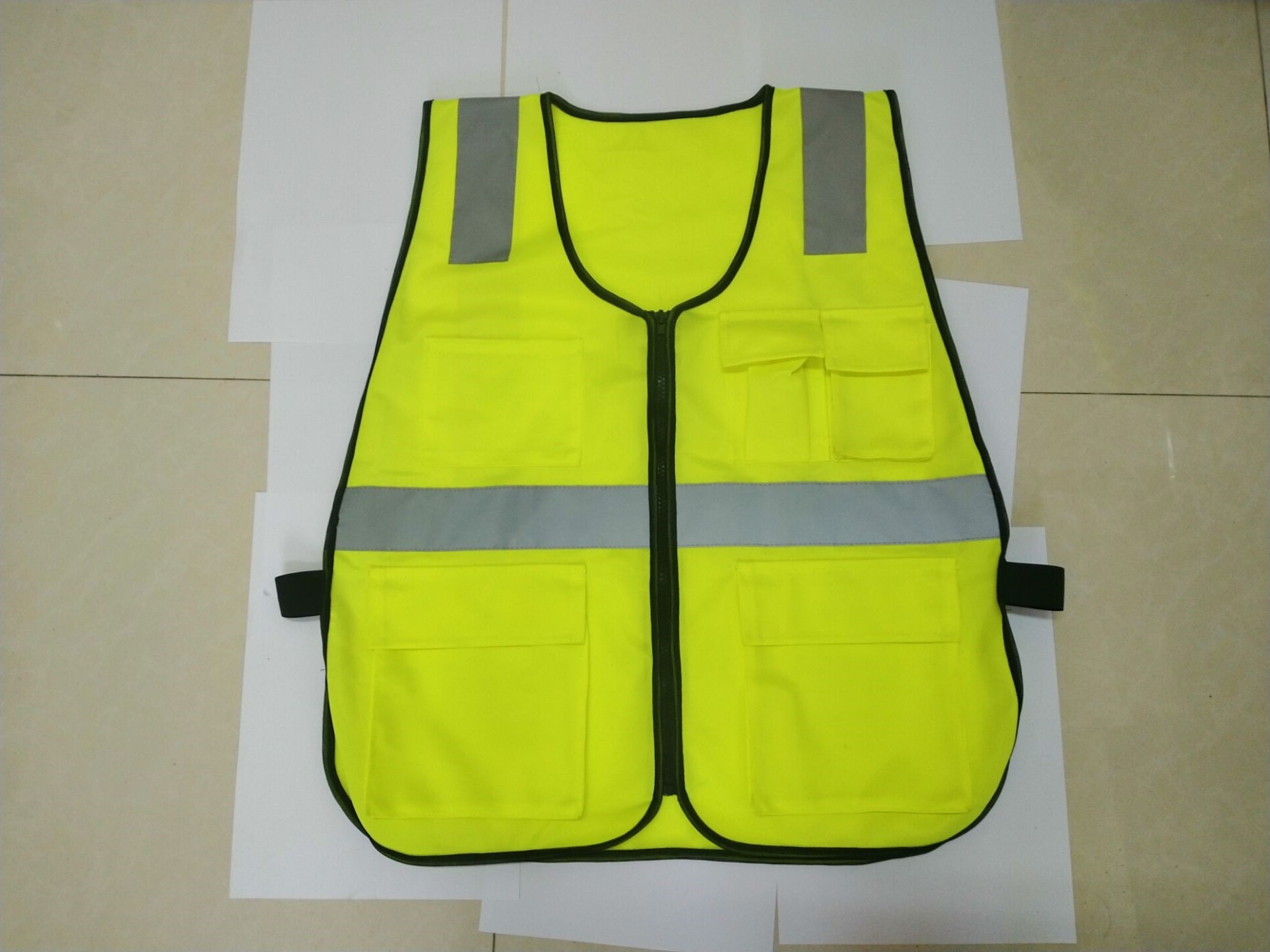 Multiple Pocket Polyester Safety Vest 120g Personalised Hi Vis Vest