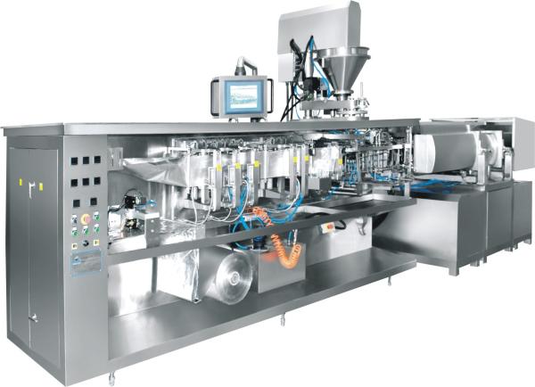 Vacuum Rotary Pouch Packing Machine , Rotary Packaging Machine For Stretch Film
