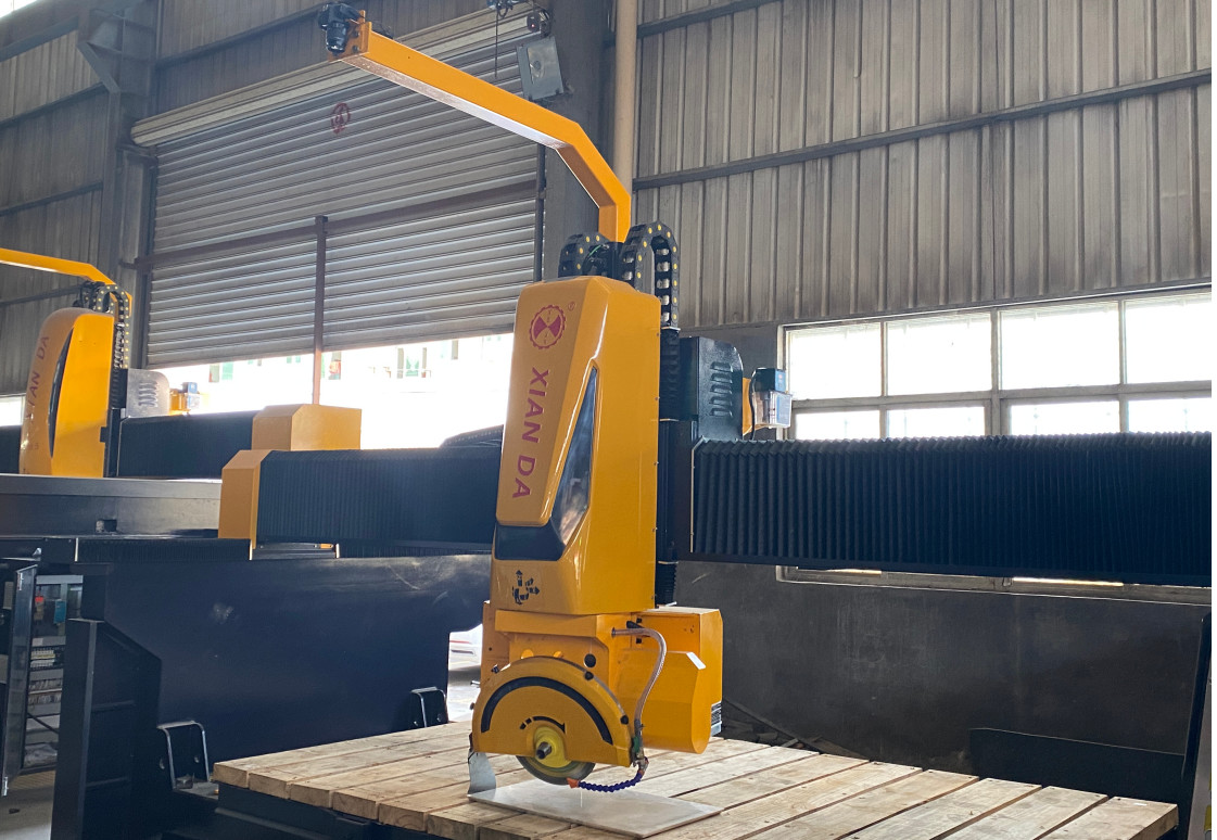 5 Axis Bridge Cutting Machine With Precision Accuracy And Speed For Cutting And Milling Function