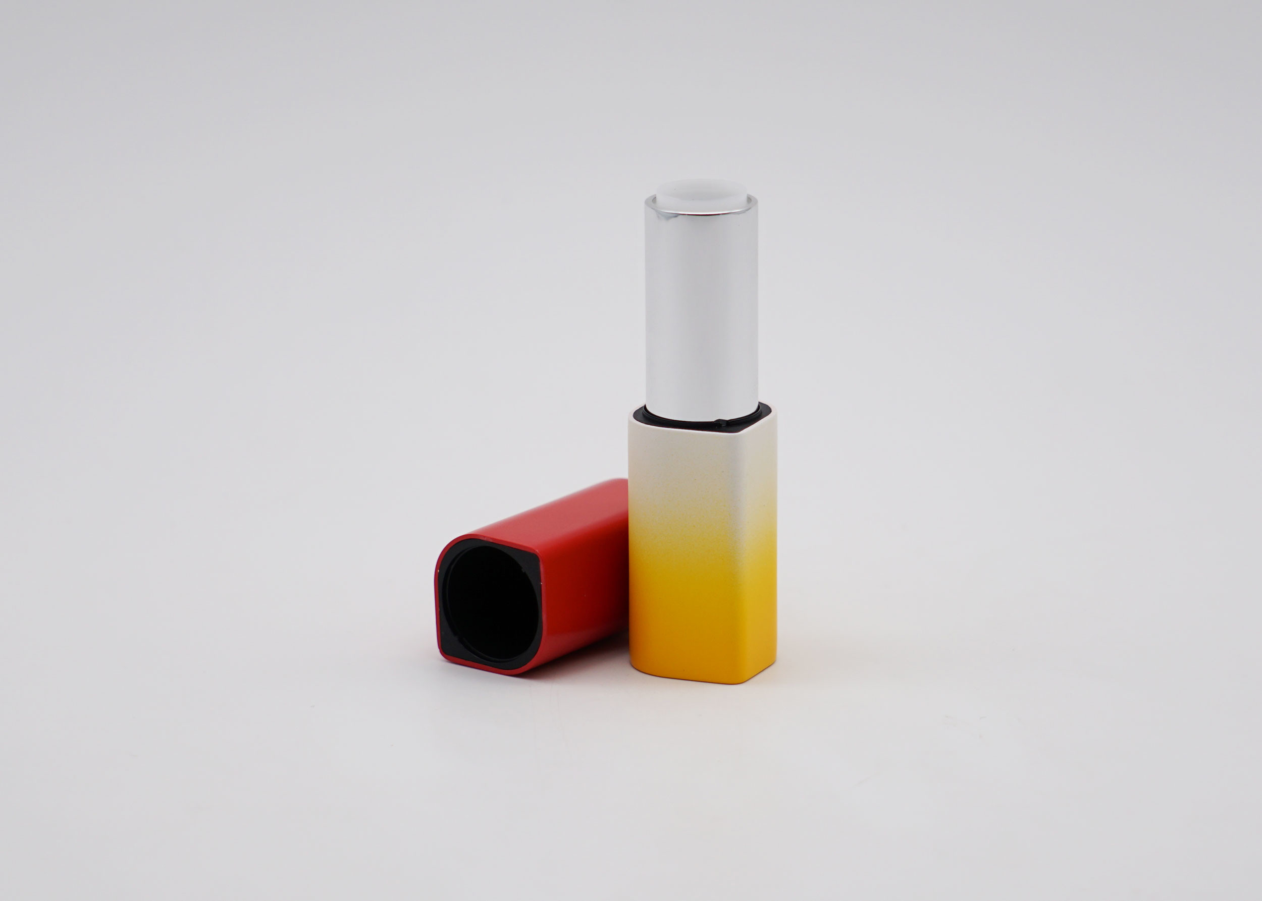 SGS Rhombus Shape Luxury Lip Gloss Containers Magnetic Type