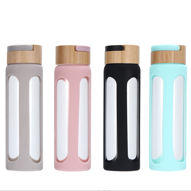 Personalised 550/750ml High Borosilicate Glass Water Bottle Custom Glass Drinking Bottle With Silicone Sleeve And Bamboo Lid Easy To Clean And