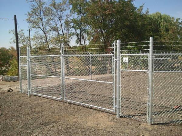 Buy cheap 1800mm Tall Tower Fencing , 50m Length Heavy Duty Chain Link Fencing from wholesalers