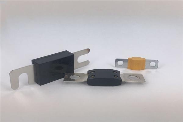 Buy cheap 500 Amp Resettable Mini Blade Fuse UL Standard Electric Wood Shell Material from wholesalers