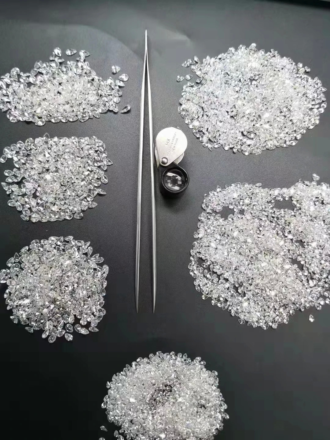 Small Size Lab Grown Diamonds Melee 0.1ct Pointers Round Shape 3mm Size DEF VS-VVS