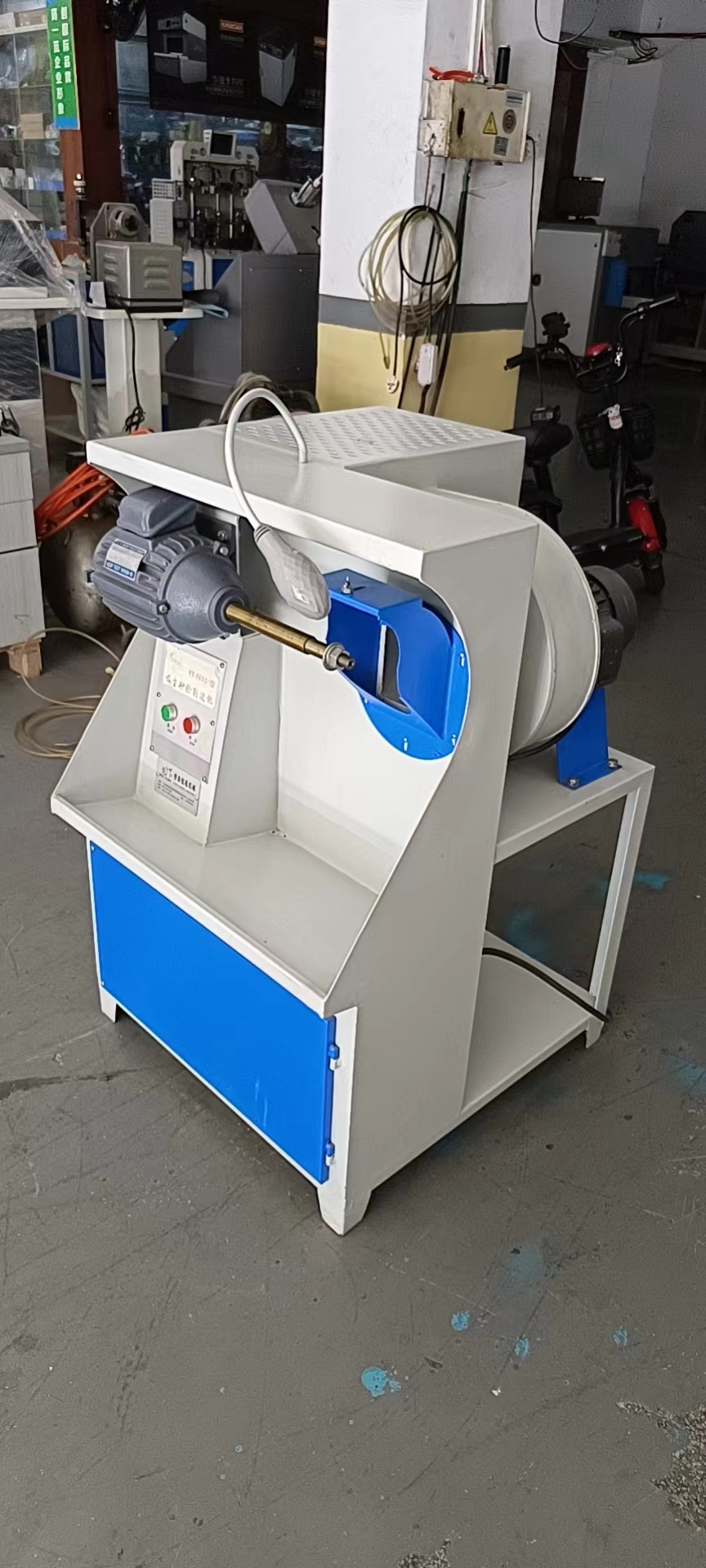 Footwear Leather Shoe Polish Making Machine Polishing Buffing Filling Machine For Shoes