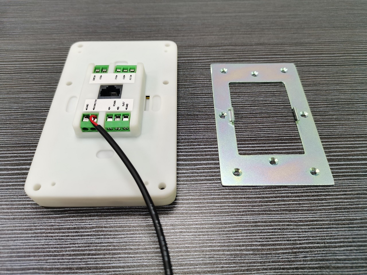 5" Industrial POE Touch Tablet Android OS Control Panel HMI With Ethernet RJ45 Booting up Logo