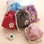 Hot selling lovely customized promotional calico drawstring bag small candy