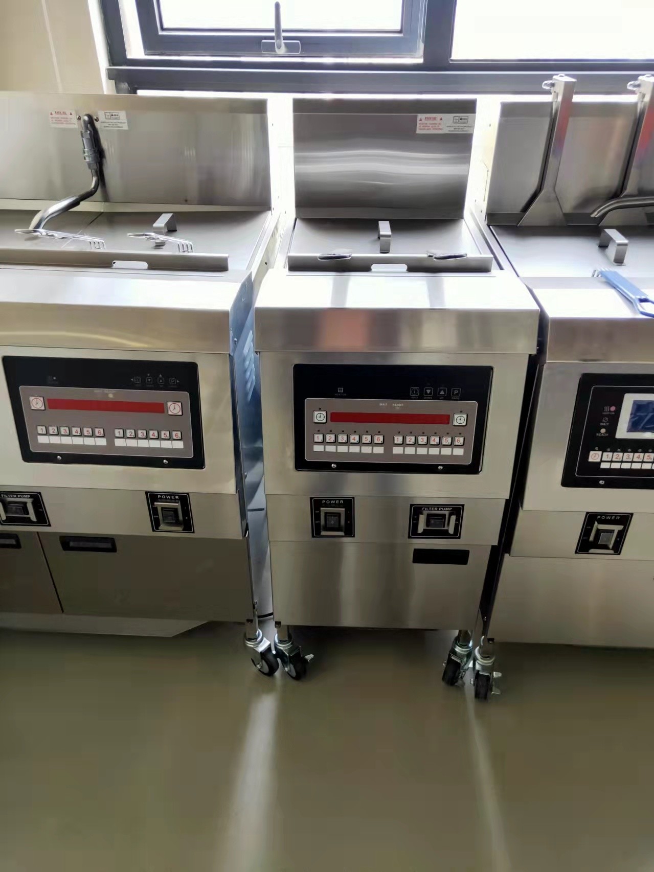 Electric Chips With Memory Function Open Style With Oil Filtration Deep Fryer