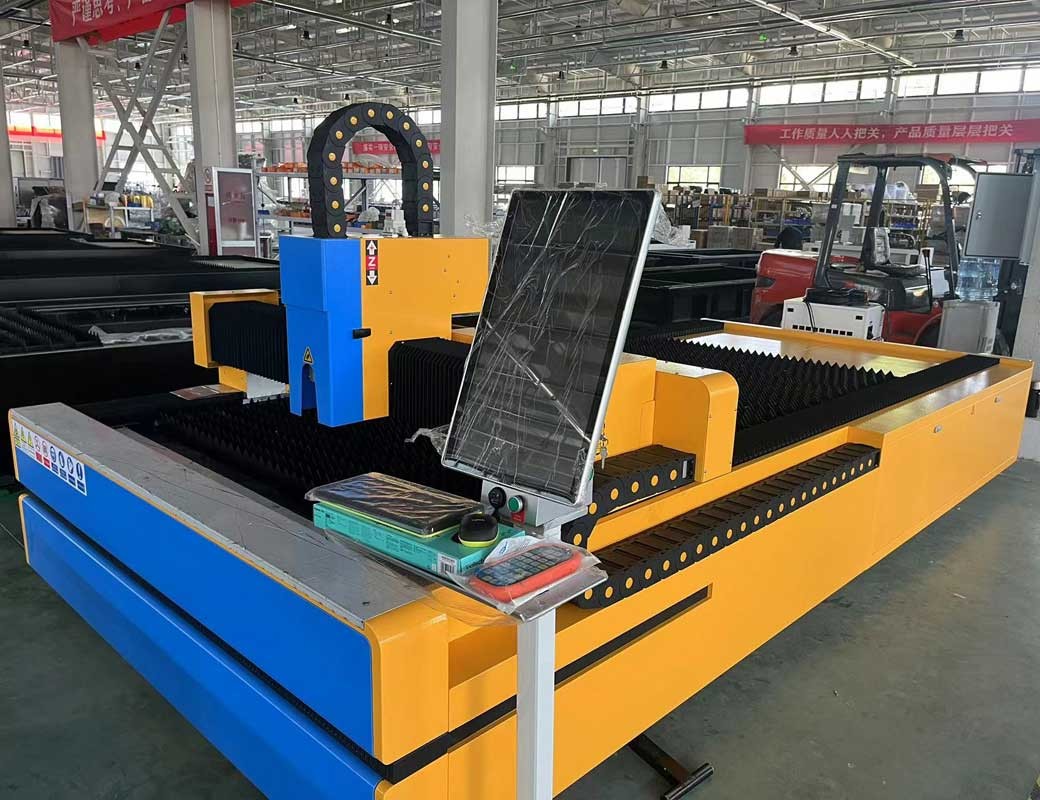 4mm*Mrad Beam And 100mm Z Axis Stroke Metal Sheet Laser Cutting Machine For Production