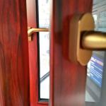 Horizontal Brown Woodgrain Upvc Windows Opening Swing