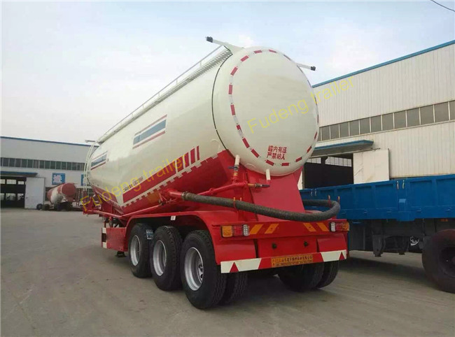 V / W Type 30 Ton To 80 Ton Cement Silo Trailer / 3 Axles Bulk Tank Truck