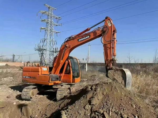 Used Doosan DX120 Excavator 12Ton Capacity Construction Earthmoving Road