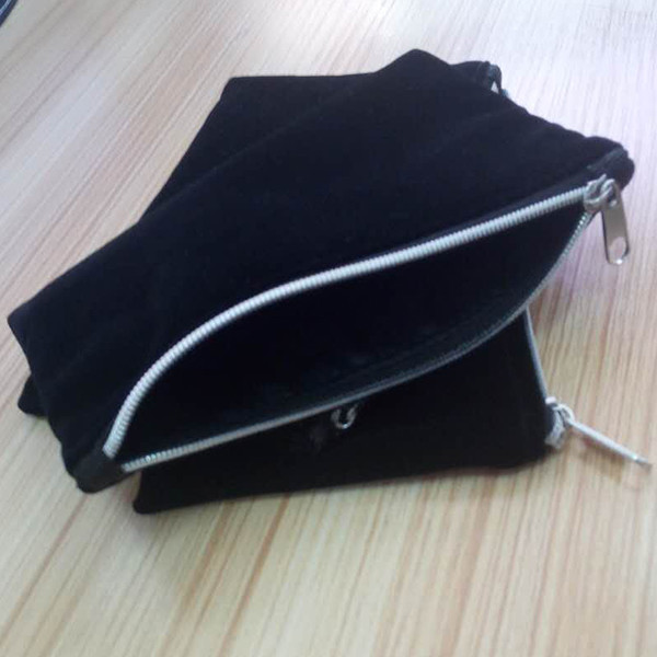 Durable Gift Bracelet Black Velvet Drawstring Bag Wear Resistant Custom Made