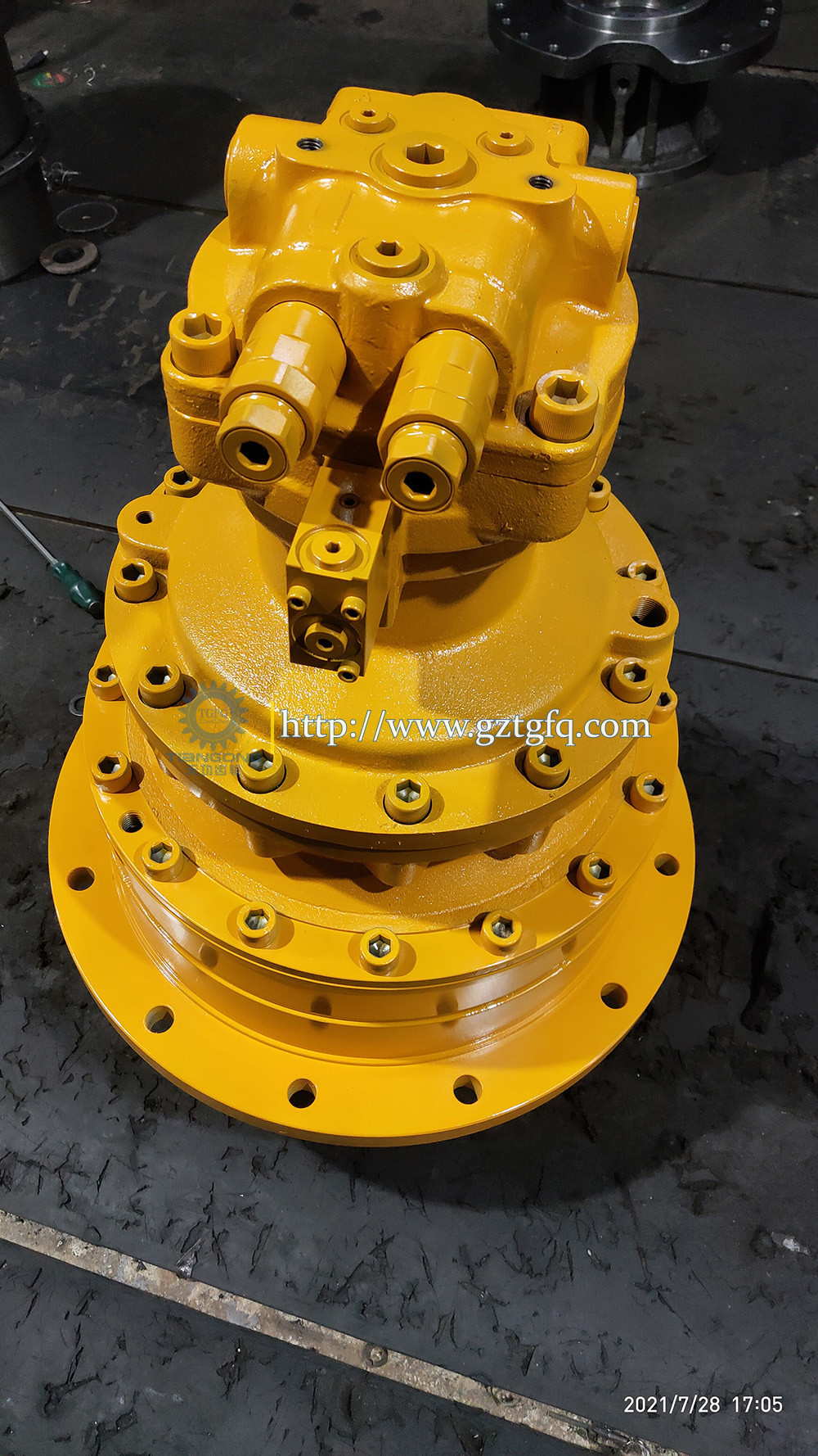 R305-7 Hyundai Excavator Swing Drive 31N8-12020