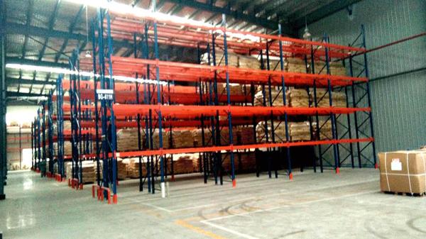 Buy cheap Heavy Duty Steel Garage Storage Shelving Systems , Industrial Metal Storage Racks from wholesalers