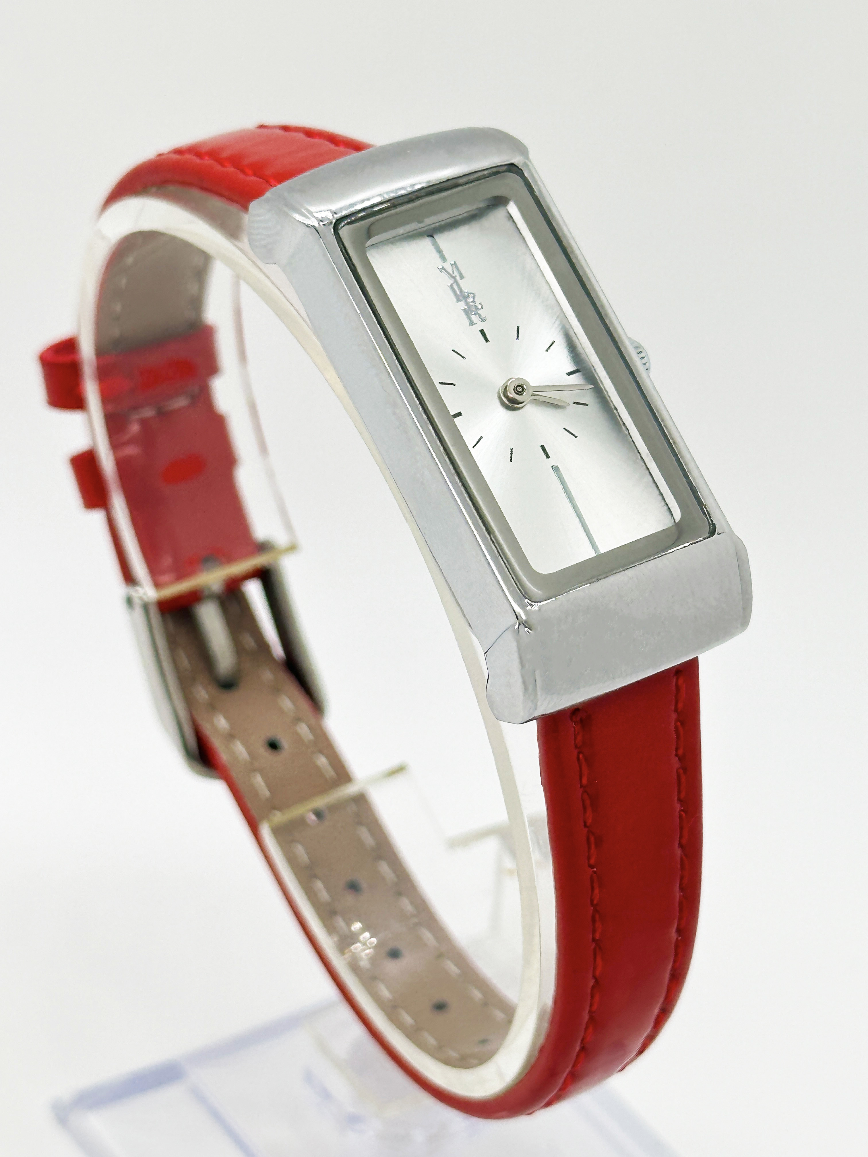 Custom Logo Fashion Quartz Wrist Watch For Women Analog Display