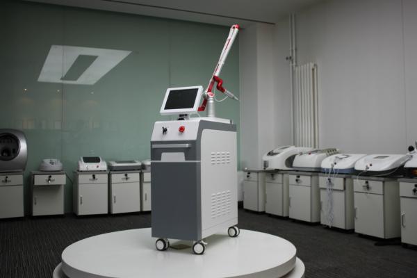 Buy cheap 2016 Newest Tattoo laser 1064nm 532nm q-switch ND:Yag laser tattoo removal machine from wholesalers