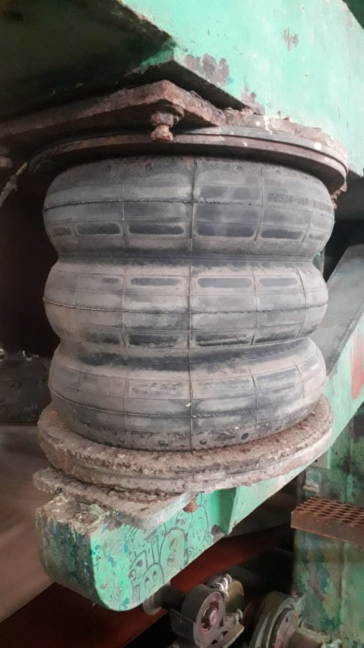 3H480312 Industrial Air Springs 0.7 MPa Air Helper Springs AIRSUSTECH