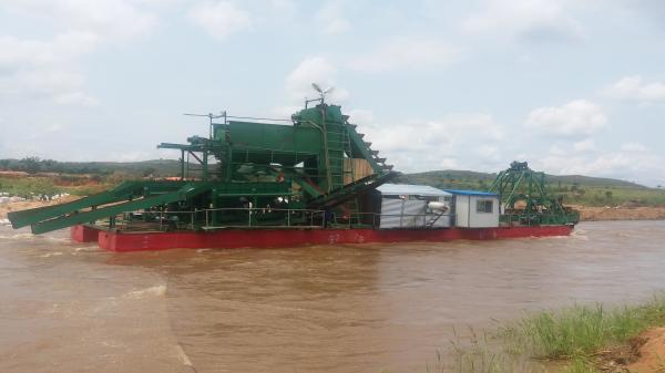 Buy cheap 1-25m Depth Diamond Dredge High Efficiency Alluvial Diamond Mining Equipment from wholesalers