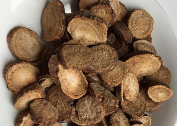 Buy cheap Slightly Bitter Taste Traditional Chinese Herbal Medicine Dried Red Paeony Root from wholesalers