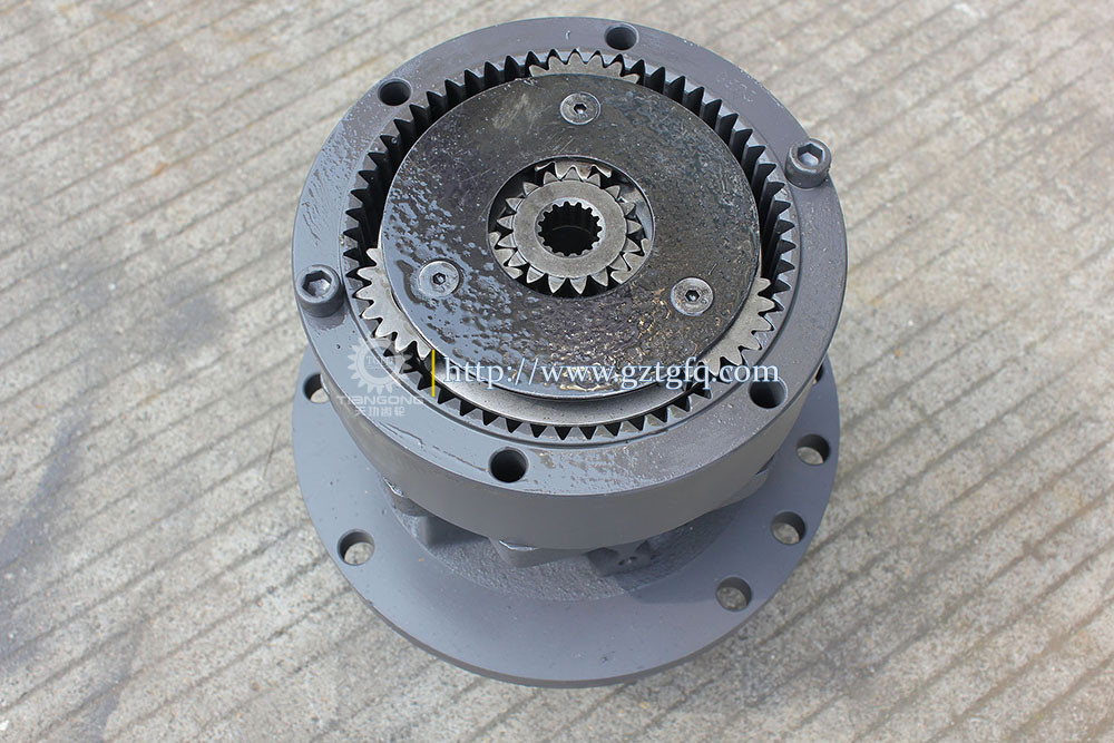 SK75-8 SK70SR Excavator Swing Gearbox For Machinery Gear Parts
