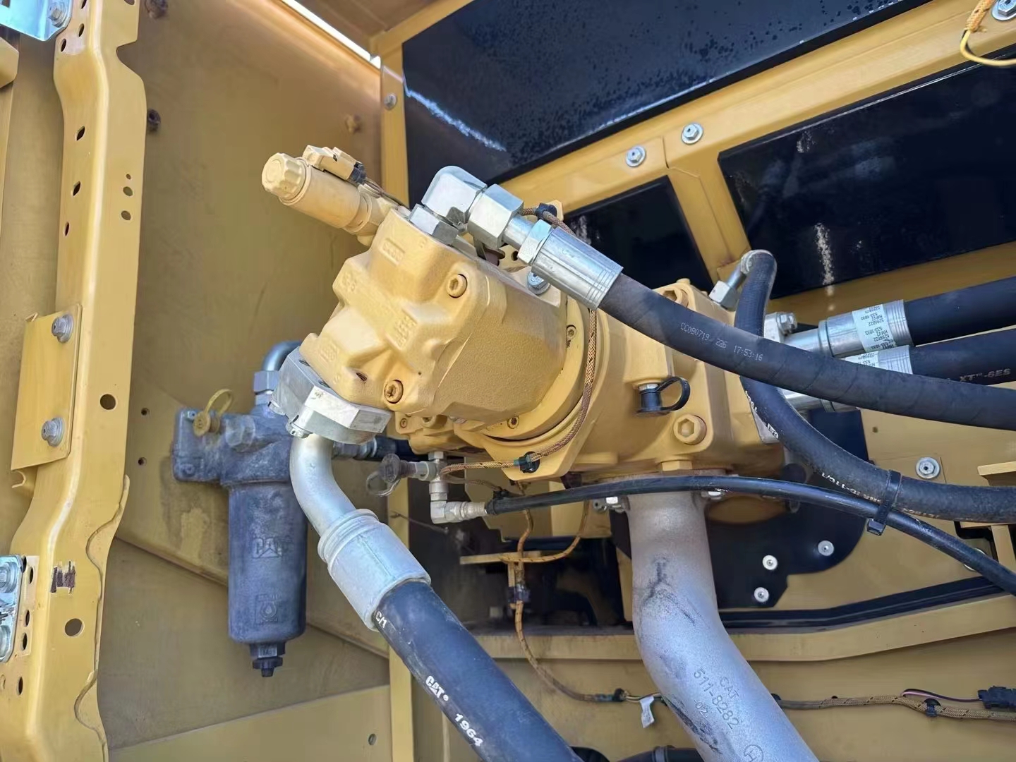 Japan Made CAT 336 Used Excavator Machine 37000 KG Operating Weight Good Condition