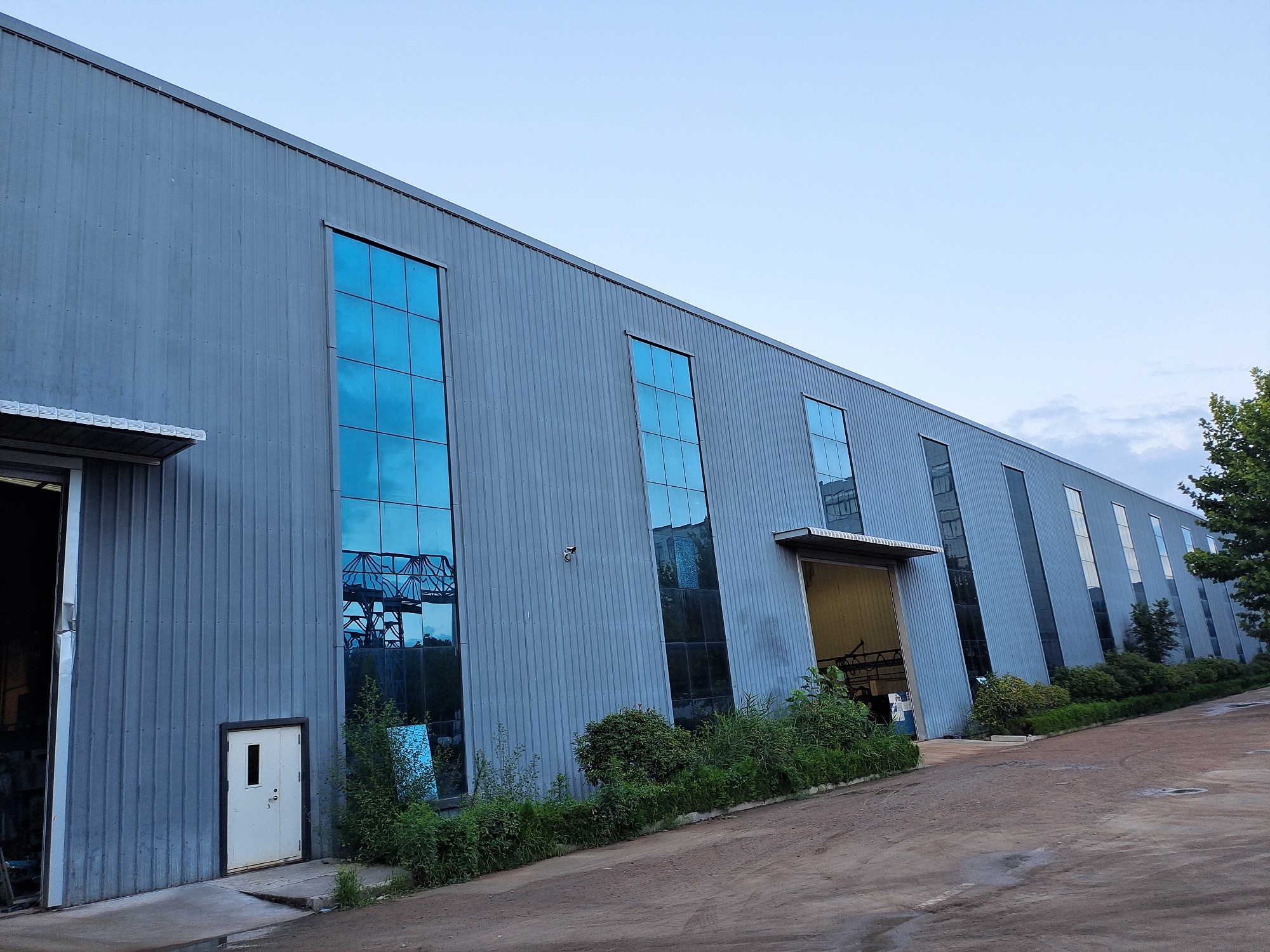 Well Cladding Steel Structure Workshop Building Supply And Delivery
