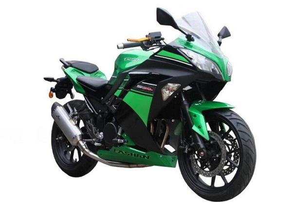 150/200/250/350cc Street Sport Motorcycles , Lightweight Sport Bikes 4 Storke