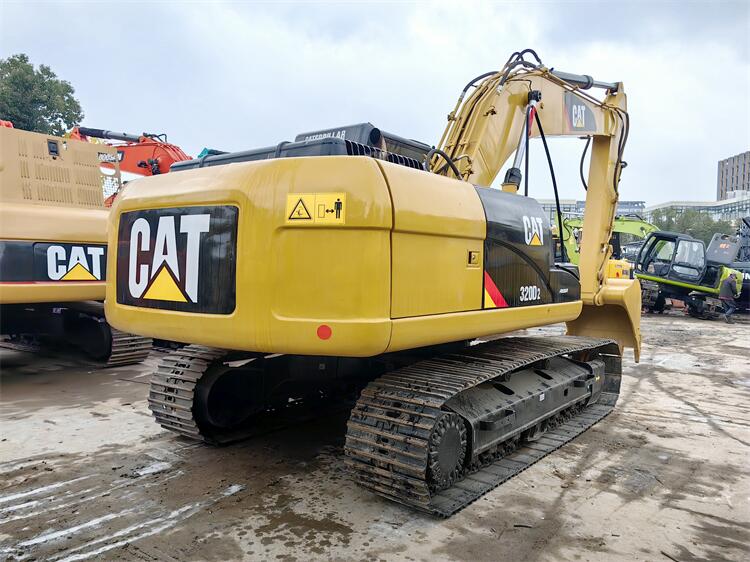CAT 320 Excavator Used Japan Cat 320gc 320d2 320dl 320c 320cl 320d Hydraulic Cylinder