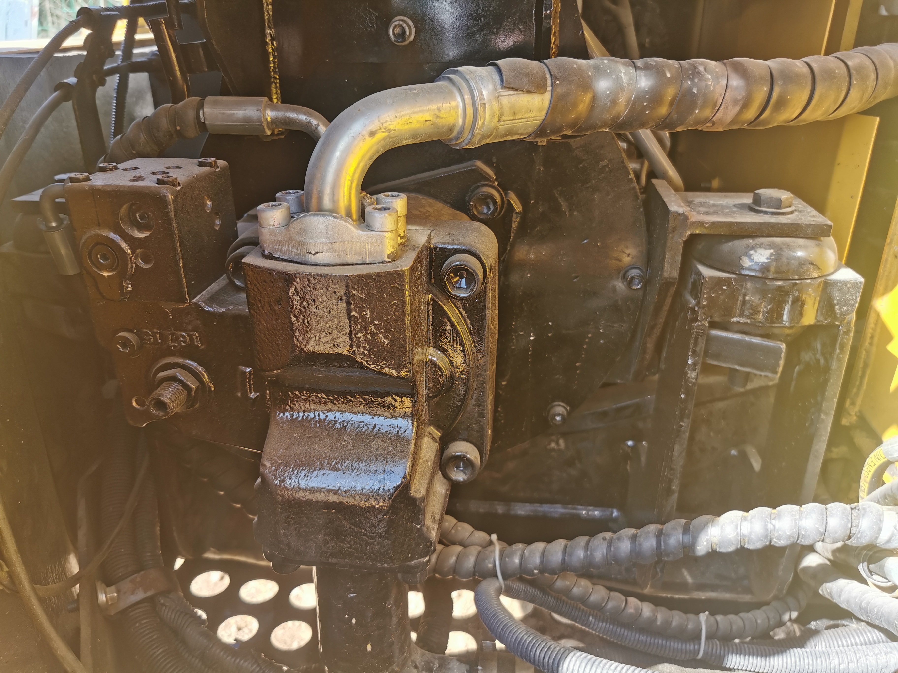 Good Condition Sany Used SY75 SY75-9 Sy75c Excavator powered by ISUZU Engine 40.9KW