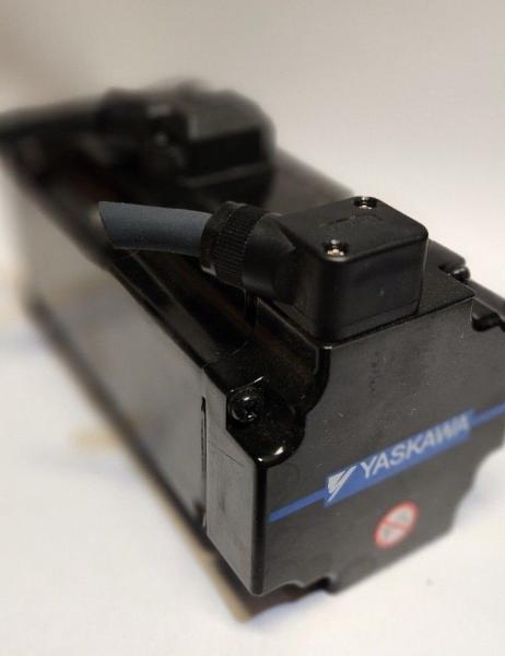 Buy cheap SGM7J-04A7A6C Yaskawa SGM7J 400w Power Servo Rotary Motor Module from wholesalers