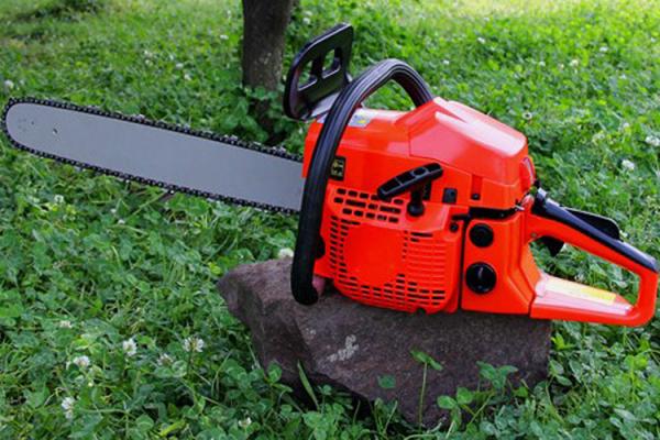 Buy cheap Multi Color 12 Inch Gas Chainsaw , High Power Lightweight Gas Chainsaw from wholesalers