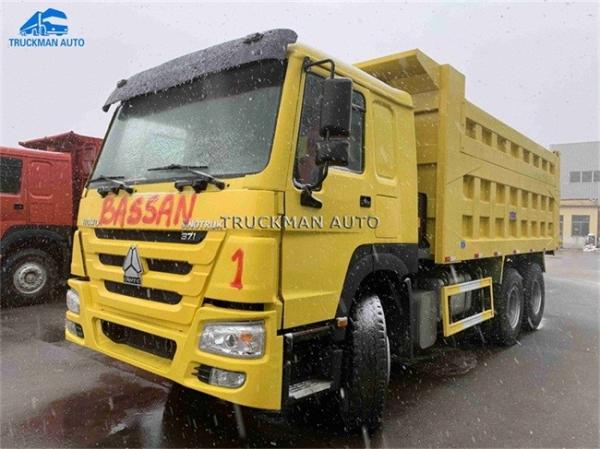 Buy cheap Sinotruk Howo Used 10 Wheeler Truck High Strength Steel With 18m3 New Cargo Box from wholesalers