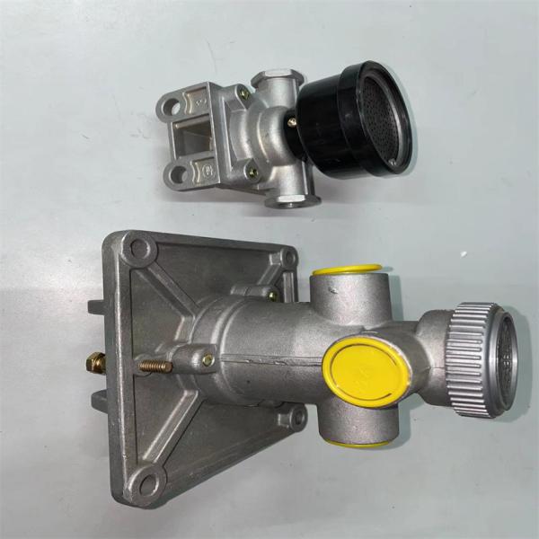 Buy cheap 100% Tested Quick Release Valve 9522000220 9522000210 for HINO Truck Spare Parts from wholesalers