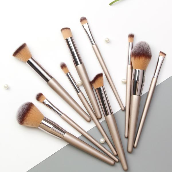 Buy cheap Wholesale Many Kinds of Make Up Brushes Ten Pieces One Bag for Women Make Up from wholesalers